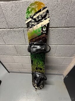 Snowboardový set prkno + vázání FTWO Air 151 cm