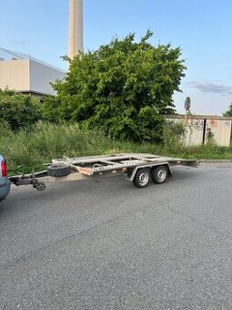 Autopřepravník 2700kg rok 2020