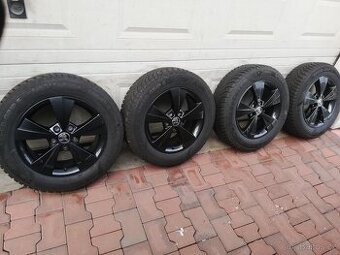 zimní alu kola Škoda Octavia IV 205/60/16 zánovní