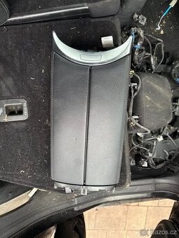 Tapecirunk , Loketní opěrka , stropní světlo Mercedes W205