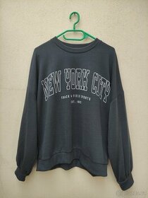 Šedá mikina s netopýřími rukávy