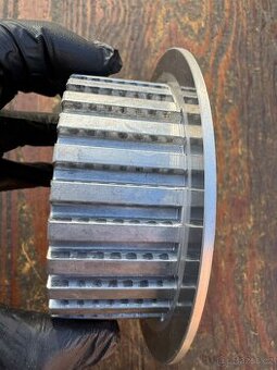 Vnitřní koš spojky lamel vnitřní Yamaha YZ 125 r 93-24