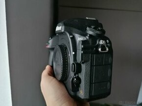 Nikon D850 jako nový - 6tis snímků