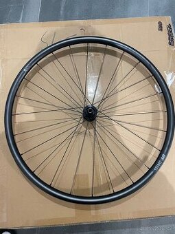Přední kolo Specialized
