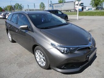 Toyota Auris 1.3 VVT-i 73kW 2x kola, NAVI