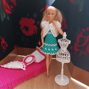 Barbie - obleček zelený