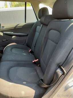 Sedačky Škoda Fabia 1
