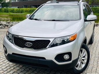 Kia Sorento 2.2D 4x4 MANUÁL VÝHŘEV 1.MAJITEL PANORAMA