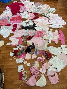 Velký set oblečení na holčičku 50-80
