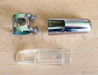 Hubička JAR (alt saxofon) + ligatura + klobouček - 1