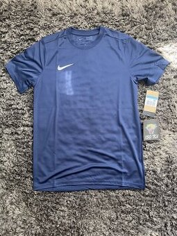 NIKE - 1