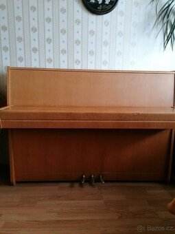 Piano Petrof - 1
