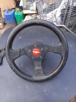 Sportovni volant victor