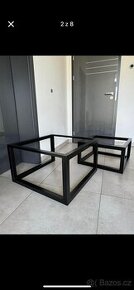 Podnože k jídelním a konferenčním stolům