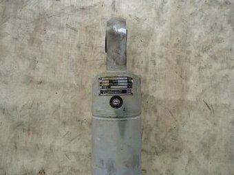 Hydraulický válec 63/36/500