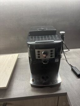 Kávovar Delonghi