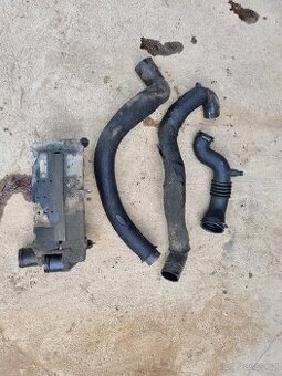 Prodám IC a hadice jeep cherokee XJ 2.5tdi