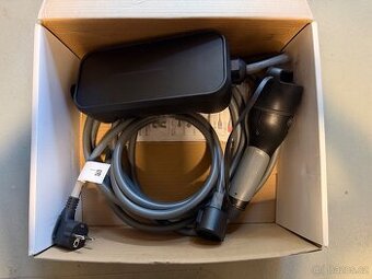 BMW Flexible Fast Charger