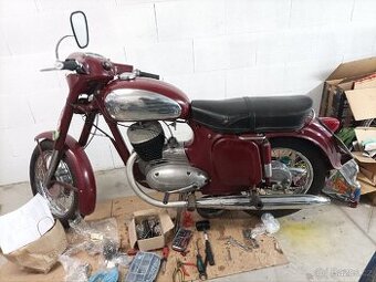 Jawa 250/559 r.v. 1973 s velkým českým TP psaným na mě.