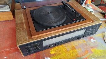 Gramorádio Tesla 1037A Moderato