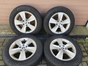 Alu kola Skoda 5x112 r16 6,5j et41 pneu 215/60/16
