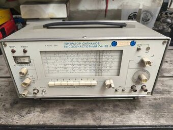 Vysokofrekvenční generátor signálu G4-102A