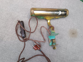 Stará mosazná lampička