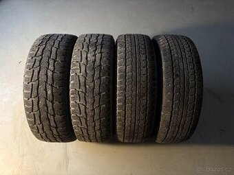 Zimní pneu Nokian + Hankook 205/65R16C
