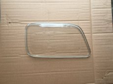 Sklo hlavního světlometu  - MB Actros