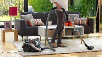 Prodám vysavač Rowenta RO3786EA – jako nový