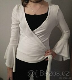 Dámský svetřík vel. S