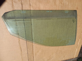 ŠKODA OCTAVIA I BOČNÍ OKNA,SKLA