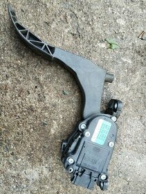 Plynový pedál fabia 1