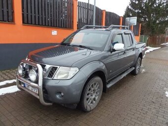 Nissan Navara 3.0 D Double-cab 4x4 tažné 3T - 1