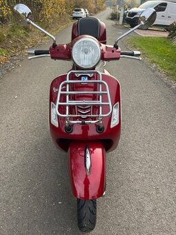 Vespa GTS 125