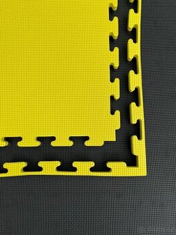 Tatami puzzle černo- žlutá 105cm x 105cm x 3cm