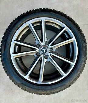 Zánovní sadu Alu Kola Mercedes R18 z CLS c257