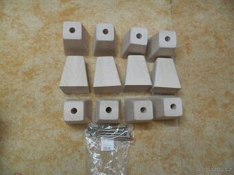 Hranaté dřevěné nábytkové nohy.