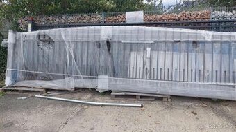 Posuvná brána 5000x1500 hnědá