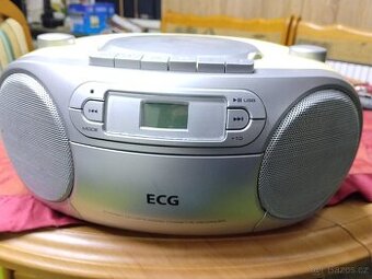 Rádio kazeťák,cd,USB ECG