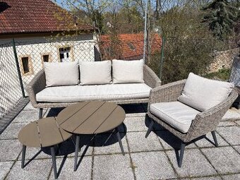 Zahradní nábytek
