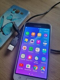 Samsung galaxy dual Sim J3 2016 bílý jako nový top stav