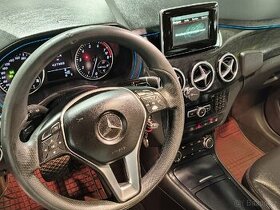 Mercedes Benz B 200