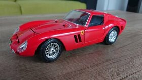 Ferrari 250 GTO - 1:18 Bburago