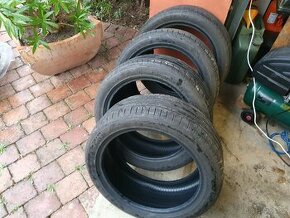 DUNLOP SPORT MAXX 235/45 R18