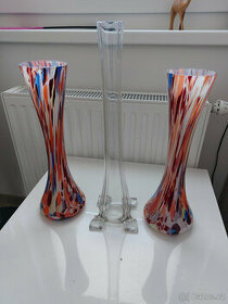 Umělecké barevné vysoké vázy