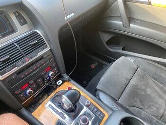 Q7