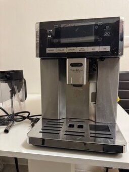 Kávovar DeLonghi ESAM6900.M EXCLUSIVE