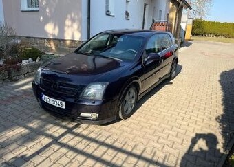 Opel Signum 2,0i/ 129kw , serviska benzín