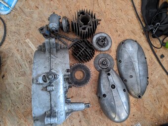 Polo motor Jawa pařez pionýr